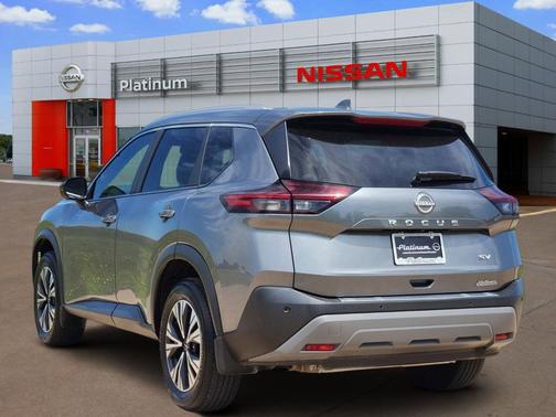 Pearl White Tricoat 2023 Nissan Rogue SV