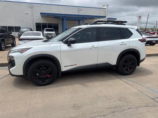 Everest White Pearl 2025 Nissan Rogue Rock Creek