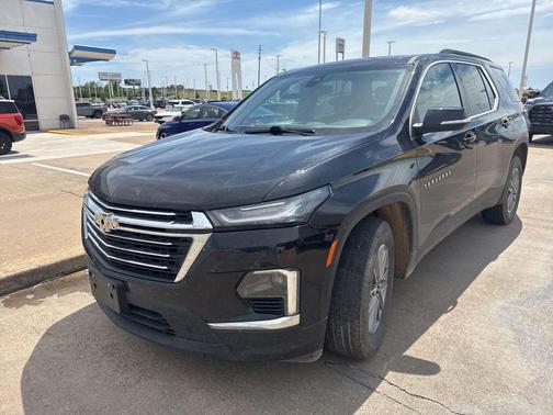 Mosaic Black Metallic 2023 Chevrolet Traverse LT Cloth