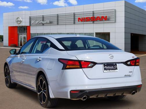 2025 Nissan Altima SR AWD