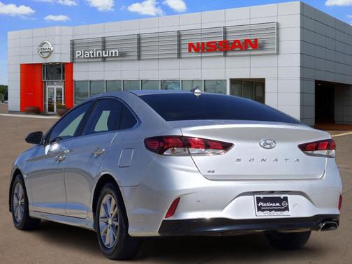 2018 Hyundai SONATA SE