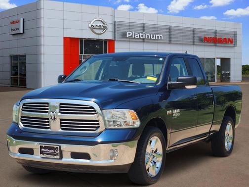 Patriot Blue Pearlcoat 2019 RAM 1500 Big Horn