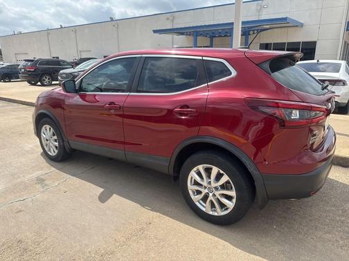 Scarlet Ember Tintcoat 2021 Nissan Rogue Sport S
