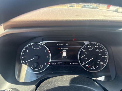 Pearl White Tricoat 2021 Nissan Rogue SV