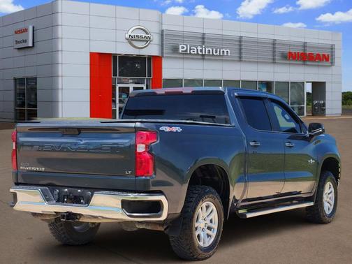 Shadow Gray Metallic 2021 Chevrolet Silverado 1500 LT