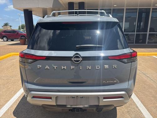 Boulder Gray Pearl 2023 Nissan Pathfinder Platinum FWD