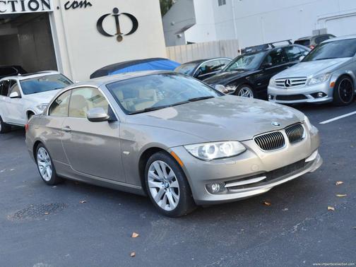 2011 BMW 328 328i Convertible 2D