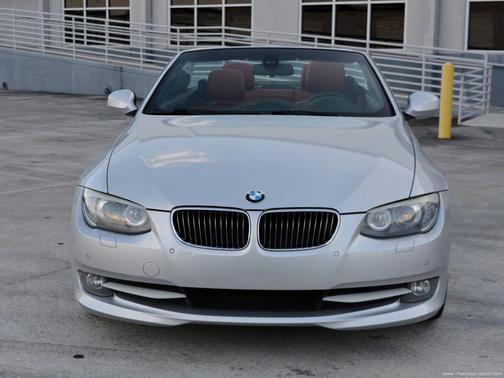 2013 BMW 328 328i Convertible 2D