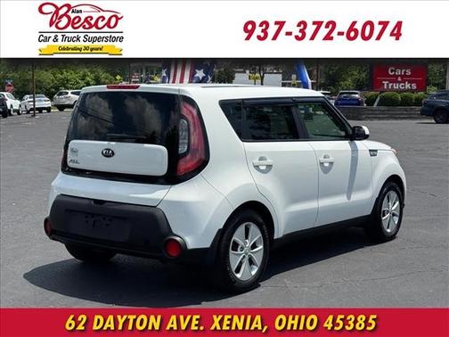 Clear White 2016 Kia Soul Base