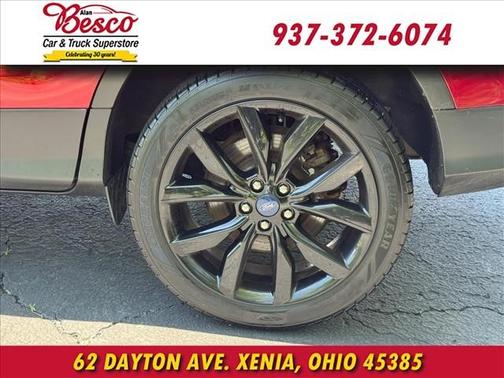 Ruby Red Metallic Tinted Clearcoat 2017 Ford Escape SE