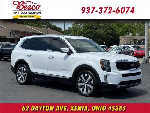 Glacial White Pearl 2022 Kia Telluride S