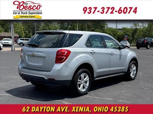 Silver Ice Metallic 2017 Chevrolet Equinox LS