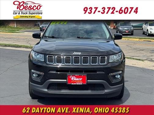 Diamond Black Crystal Pearlcoat 2017 Jeep New Compass Latitude
