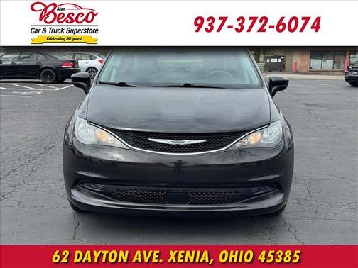 2021 Chrysler Voyager LX