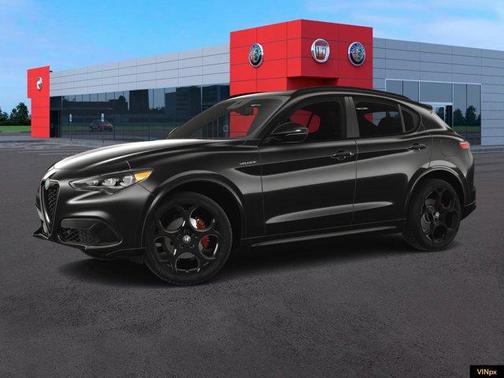 2025 Alfa Romeo Stelvio Base