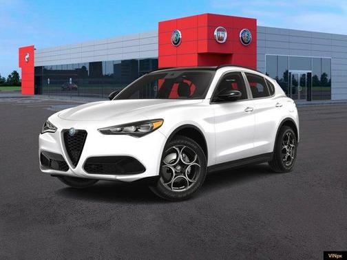 2025 Alfa Romeo Stelvio Base