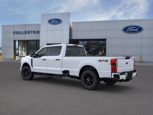 2025 Ford F-350 Lariat Super Duty