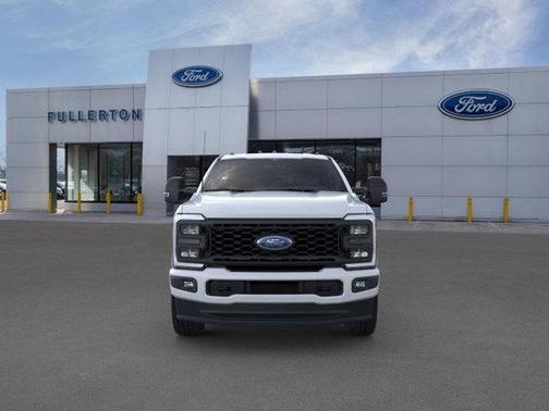 2025 Ford F-350 Lariat Super Duty