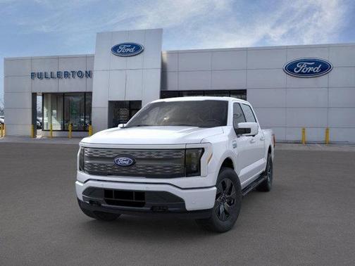 2025 Ford F-150 Lightning LARIAT