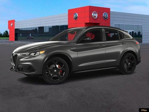 2025 Alfa Romeo Stelvio Base