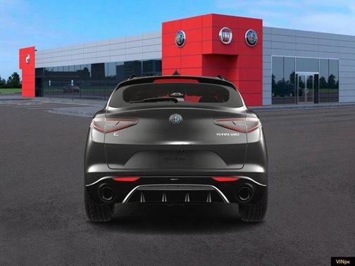 2025 Alfa Romeo Stelvio Base