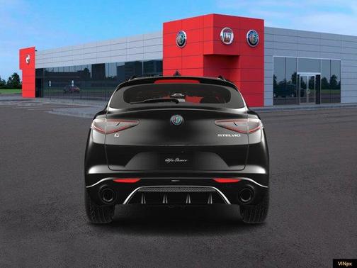 2025 Alfa Romeo Stelvio Base