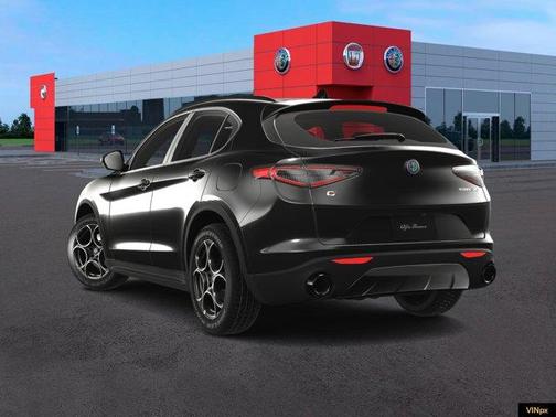 2025 Alfa Romeo Stelvio Base