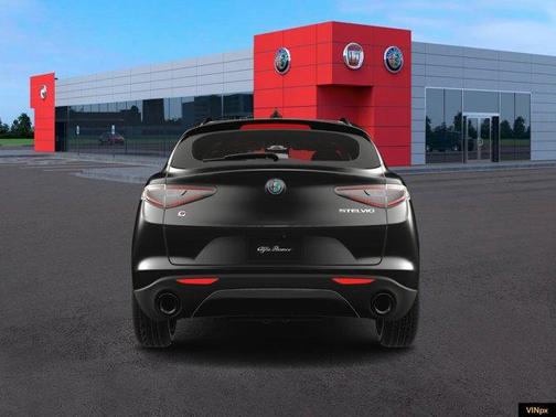 2025 Alfa Romeo Stelvio Base