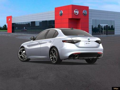 2025 Alfa Romeo Giulia Base