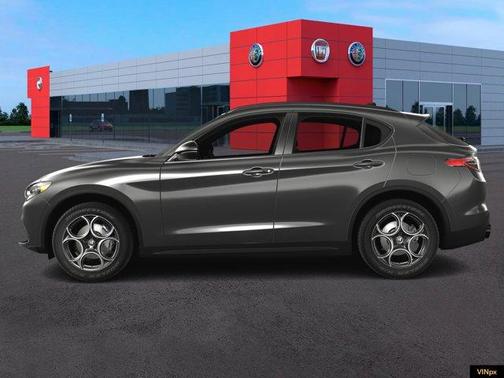 2025 Alfa Romeo Stelvio Base