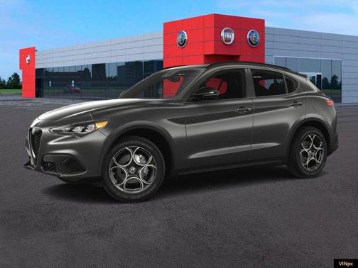 2025 Alfa Romeo Stelvio Base