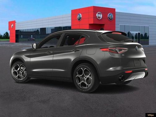 2025 Alfa Romeo Stelvio Base