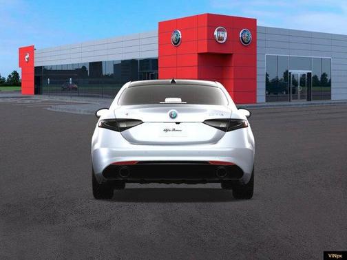 2025 Alfa Romeo Giulia Base