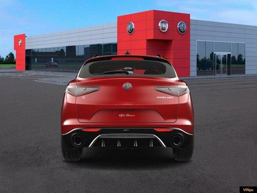 2025 Alfa Romeo Stelvio Base