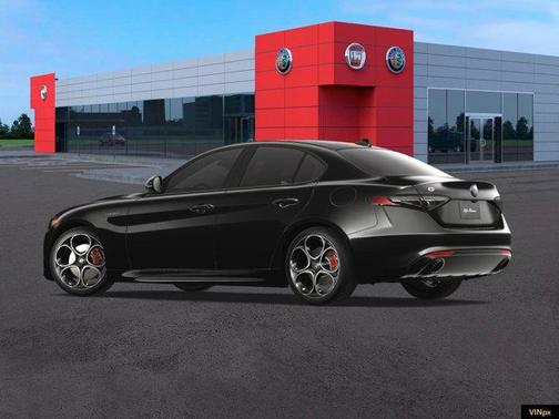2025 Alfa Romeo Giulia Base