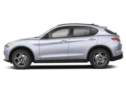 2025 Alfa Romeo Stelvio Base