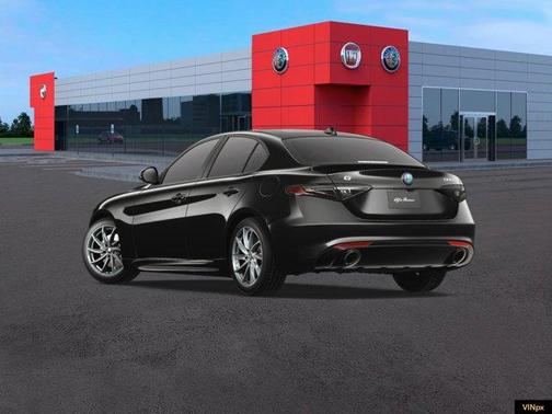 2025 Alfa Romeo Giulia Base