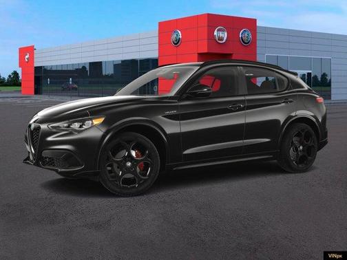 2025 Alfa Romeo Stelvio Base
