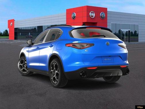 2025 Alfa Romeo Stelvio Base