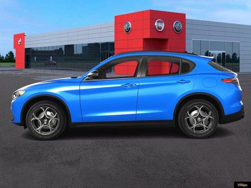 2025 Alfa Romeo Stelvio Base