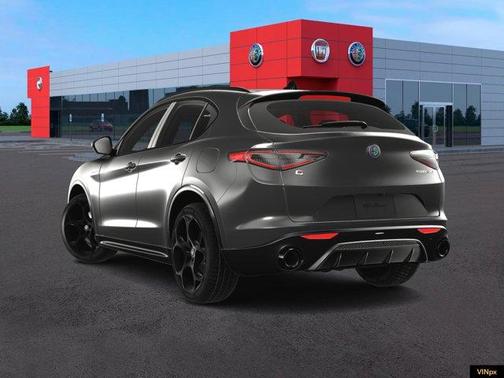 2025 Alfa Romeo Stelvio Base