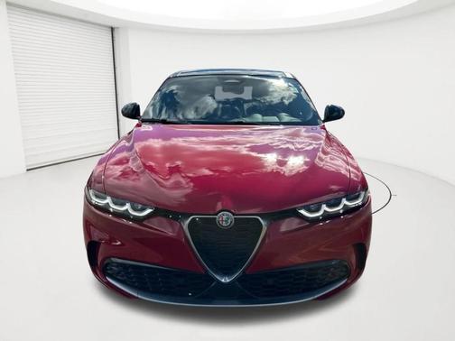 Rosso 2024 Alfa Romeo Tonale Ti