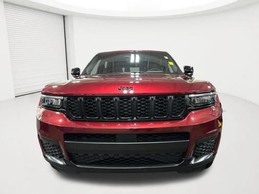 Velvet Red Pearlcoat 2025 Jeep Grand Cherokee L Laredo