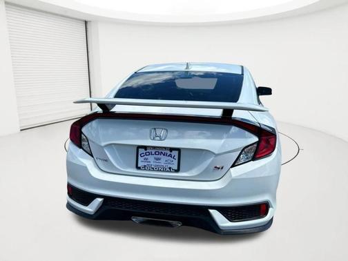 White 2018 Honda Civic Si