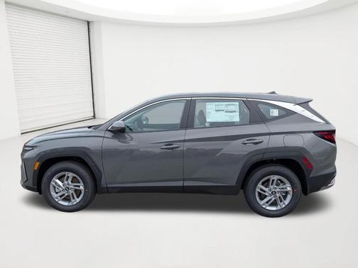 Hampton Gray 2026 Hyundai TUCSON SE