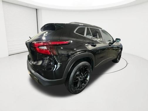 Mosaic Black Metallic 2025 Chevrolet Trax ACTIV