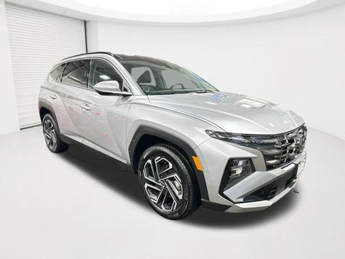 Shimmering Silver 2025 Hyundai TUCSON Limited