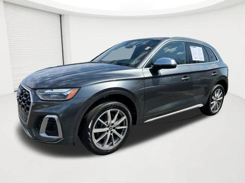 Daytona Gray Pearl Effect 2023 Audi SQ5 3.0T Premium Plus