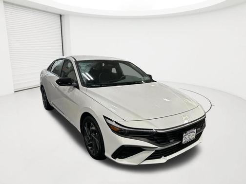 White 2025 Hyundai ELANTRA SEL Sport