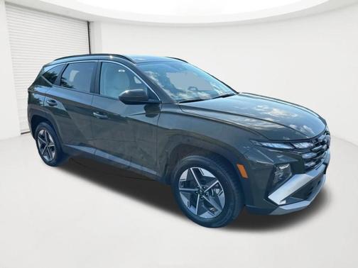 Green 2025 Hyundai TUCSON SEL
